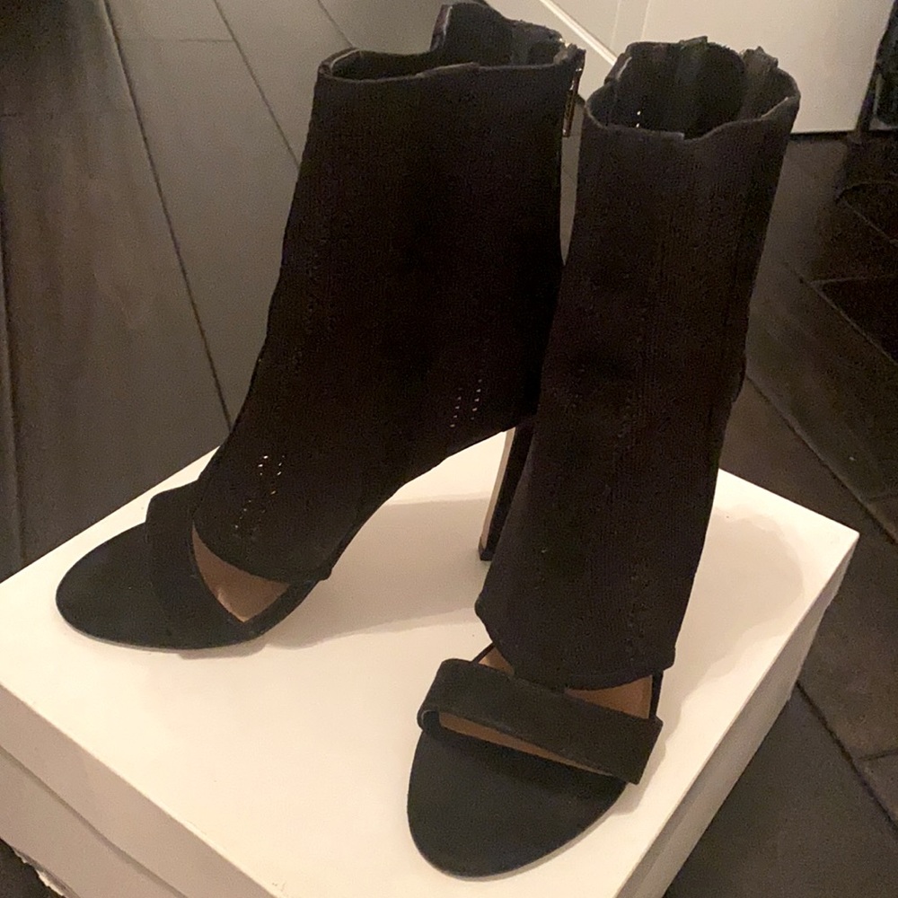 RIVER ISLAND Stiletto Booties Size 6